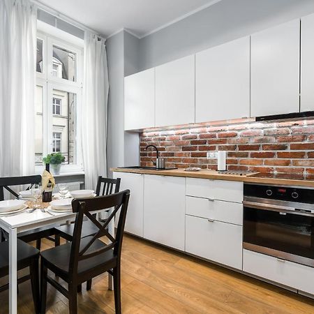 Old Town Apartment Garbary By Noclegi Renters Poznań Eksteriør bilde