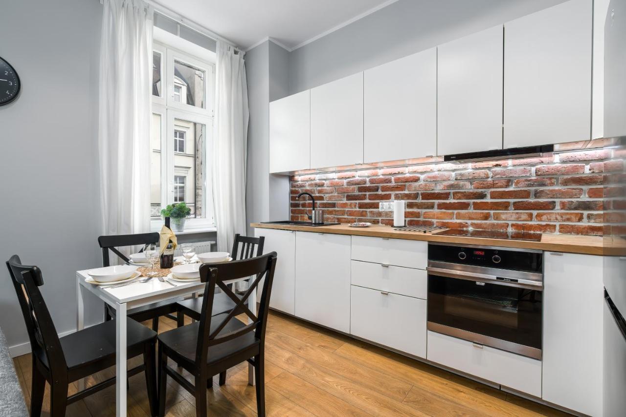 Old Town Apartment Garbary By Noclegi Renters Poznań Eksteriør bilde